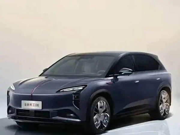 中式豪华纯电再突围 限时权益价17.98万 ，新款红旗天工08预售