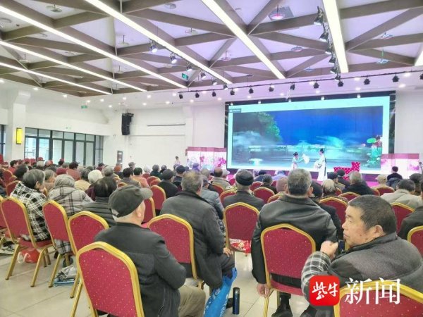 苏州市相城区黄桥街道占上社区：戏韵闹元宵 邻里共团圆